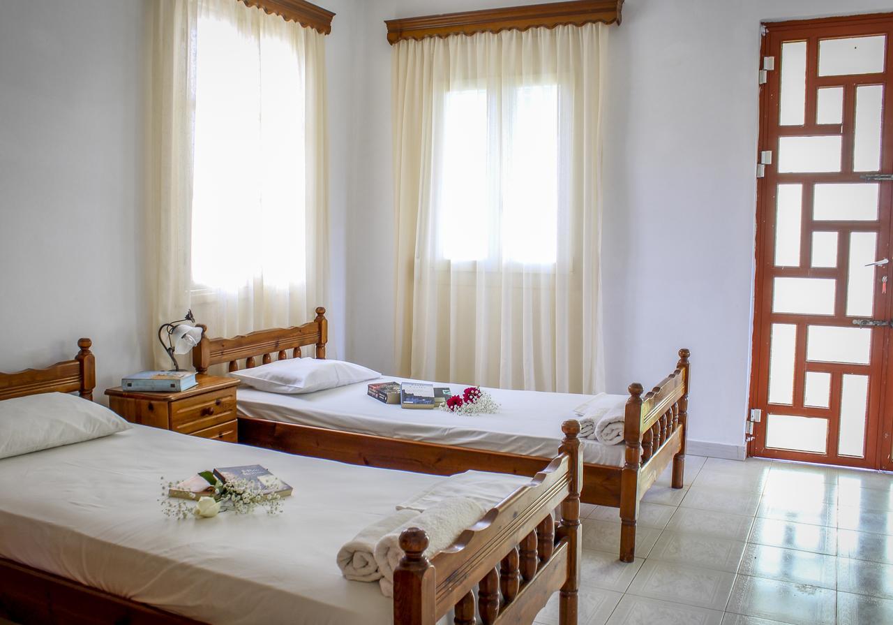 Pelagion II Sea Coral - Beachfront Holiday Home Kypseli Buitenkant foto